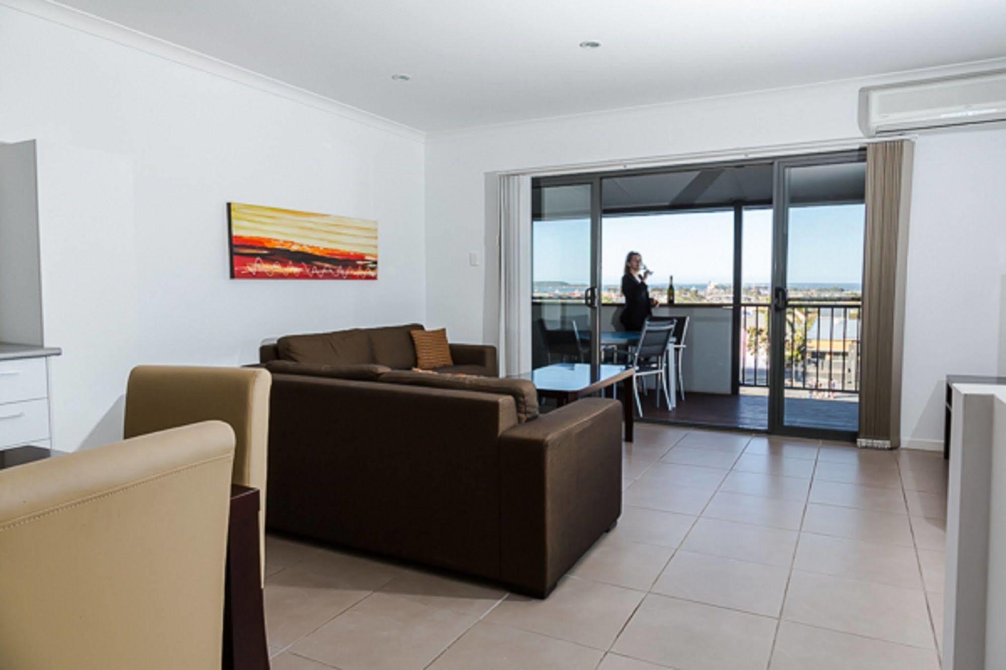 Gladstone Heights Executive Apartments Buitenkant foto